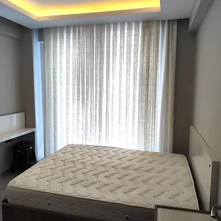 Daire Perfectly Located In Walking Distance To The