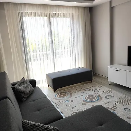 Daire Perfectly Located In Walking Distance To The *