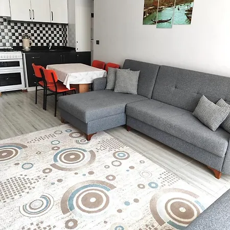 アパート Perfectly Located In Walking Distance To The シダ