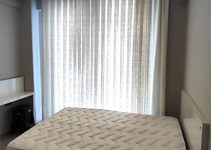 Appartement Perfectly Located In Walking Distance To The