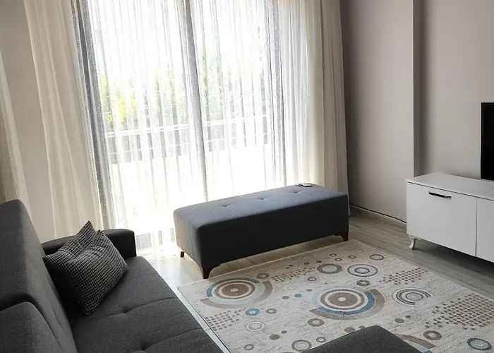 Appartement Perfectly Located In Walking Distance To The *